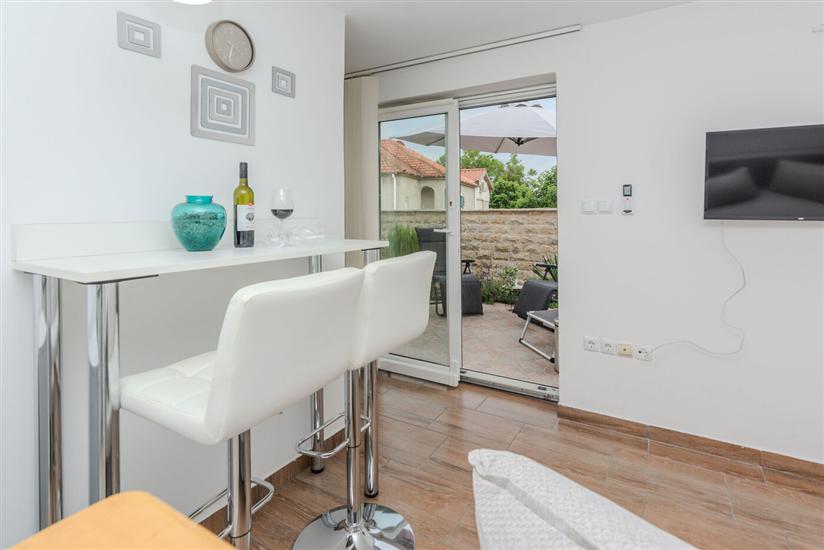 House K1, for 8 persons