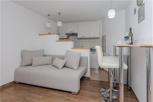 House K1, for 8 persons