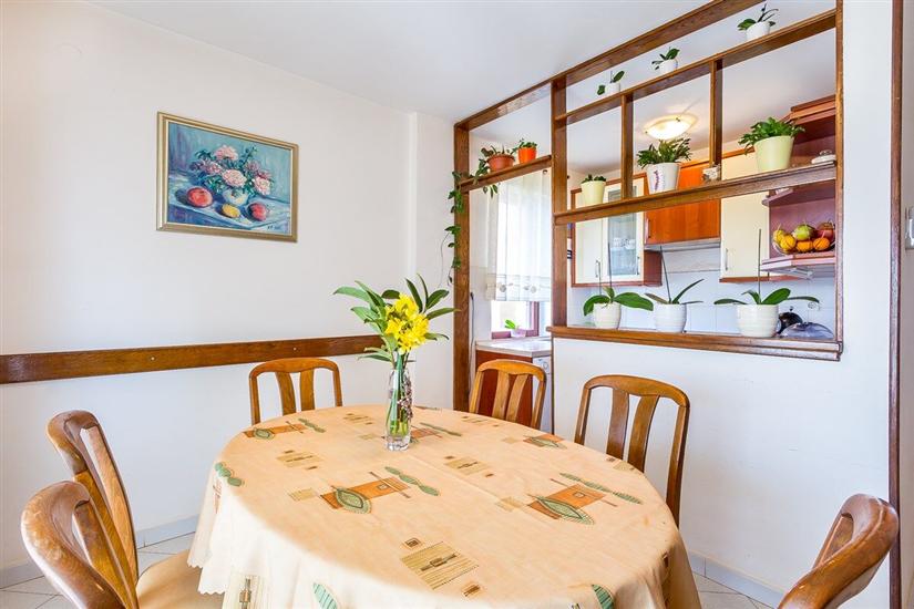 Apartment A1, for 6 persons