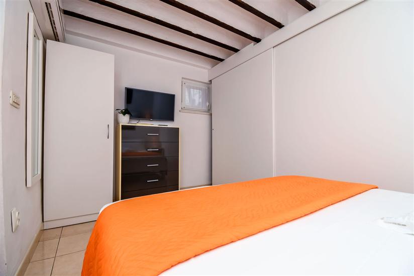 Apartment A1, for 2 persons