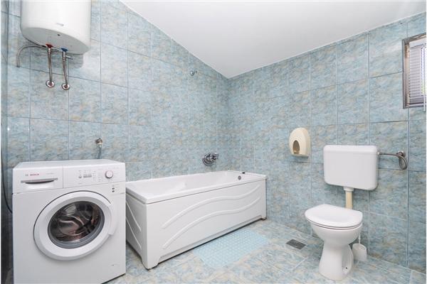 Apartment A3, for 6 persons