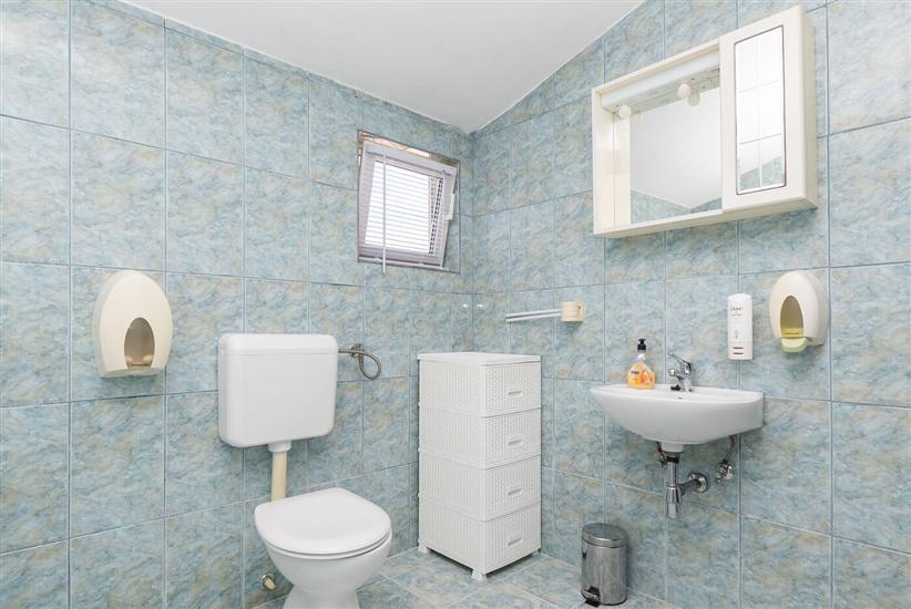 Apartment A3, for 6 persons