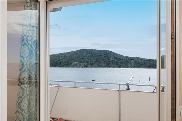 Apartment A3, for 6 persons