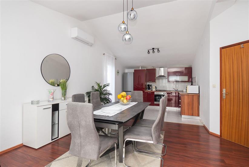 Apartment A3, for 6 persons