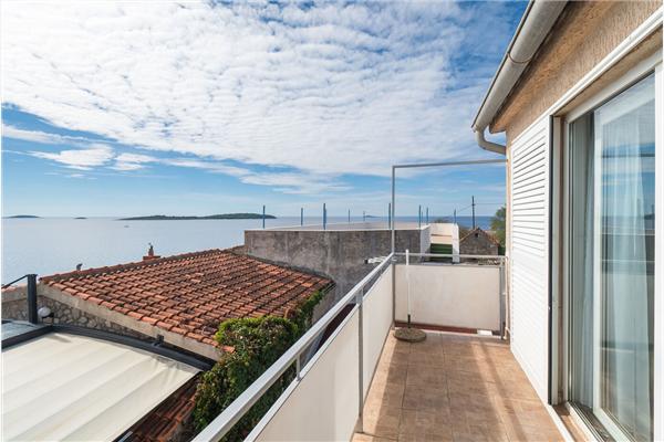 Apartment A3, for 6 persons