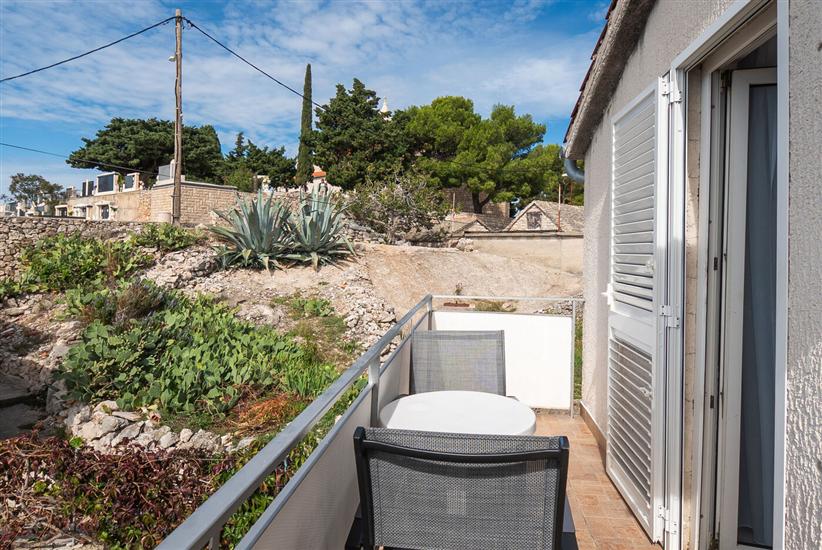 Apartment A3, for 6 persons