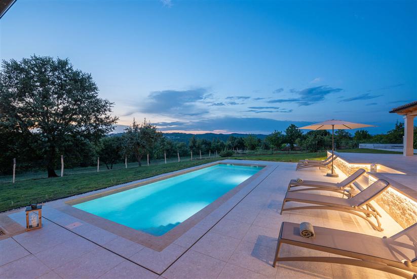 Villa Sentiero s bazenom