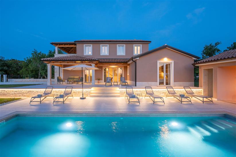 Villa Sentiero s bazenom