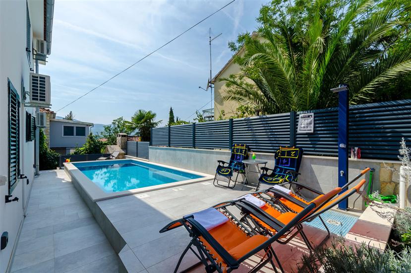 Apartments Pleasures