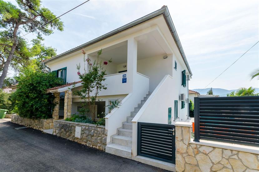 Apartments Pleasures