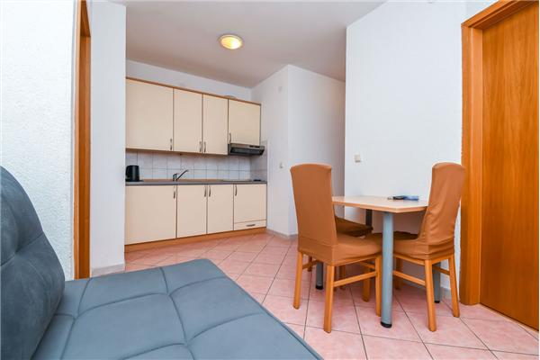 Apartment A2, for 3 persons