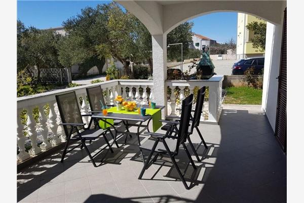 Apartment A1, for 5 persons