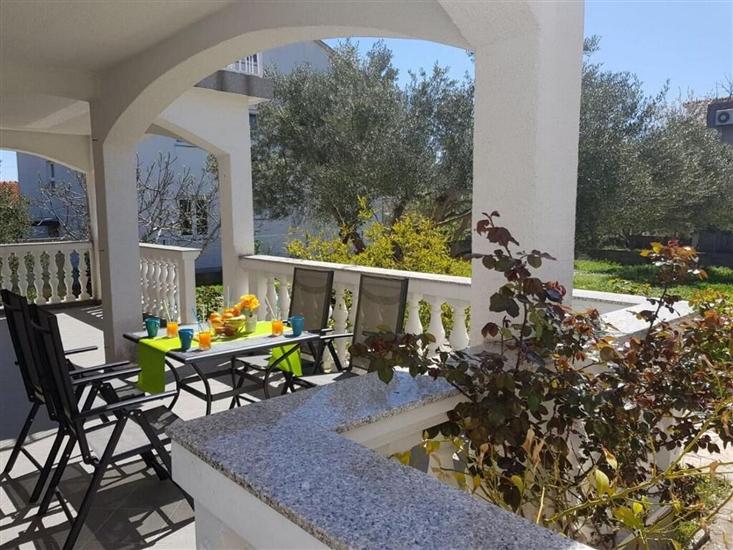 Apartment A1, for 5 persons