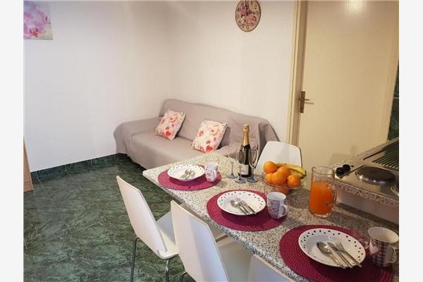 Apartment A2, for 4 persons