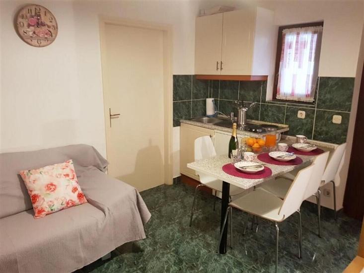 Apartment A2, for 4 persons