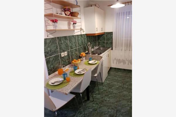 Apartment A4, for 5 persons