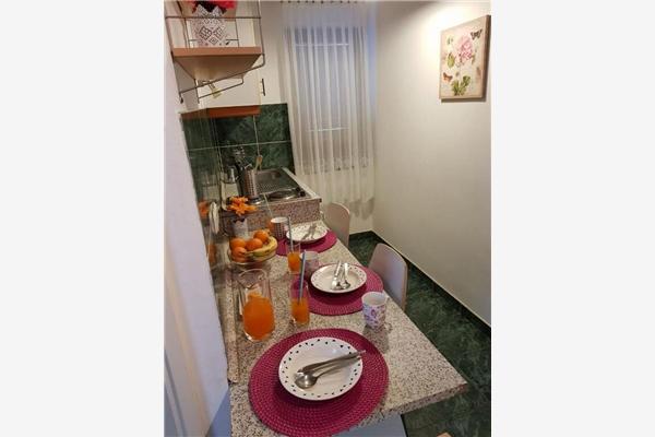 Apartment A5, for 4 persons