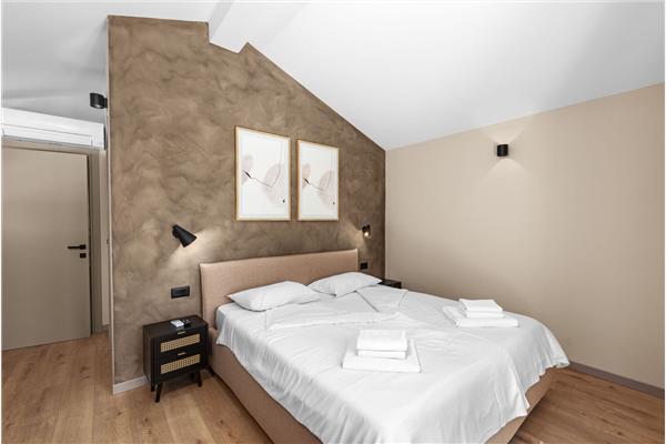 House K1, for 8 persons