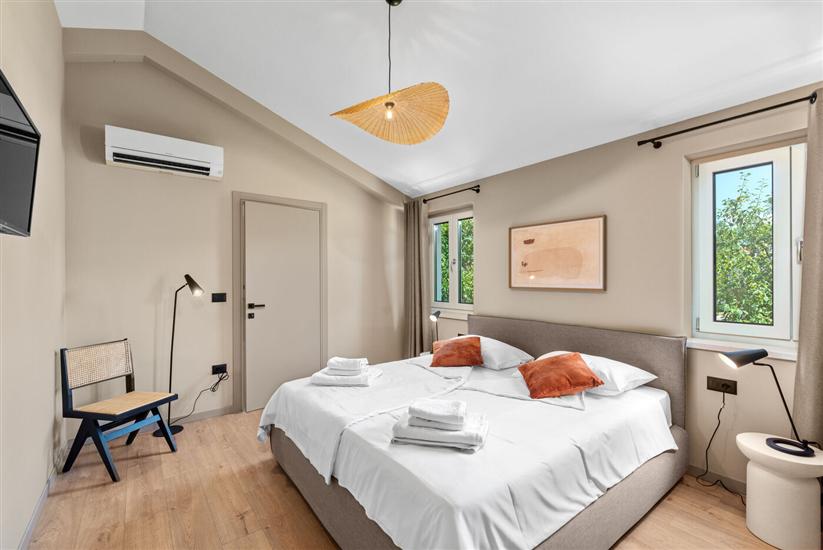 House K1, for 8 persons