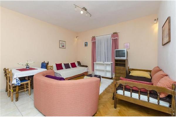 Apartment A1, for 4 persons