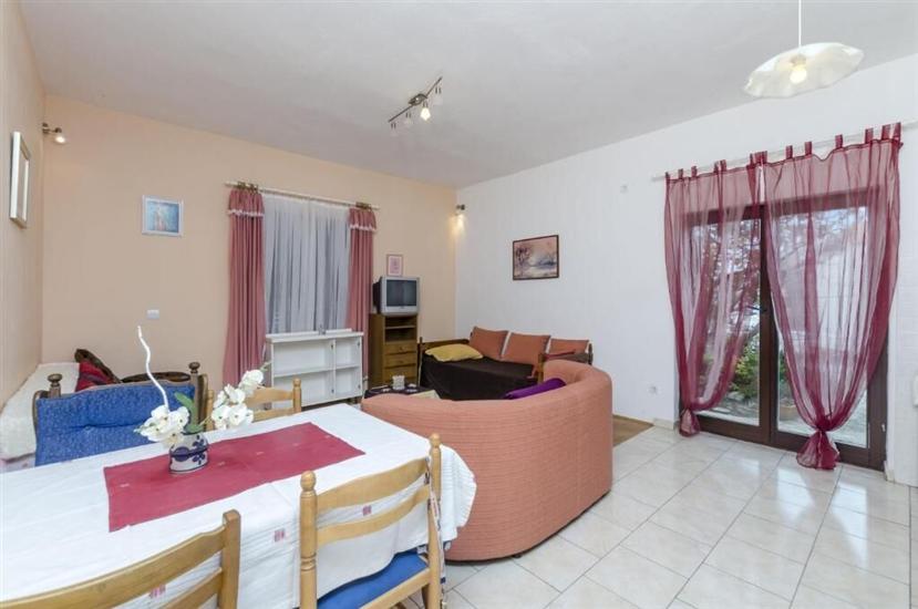 Apartment A1, for 4 persons