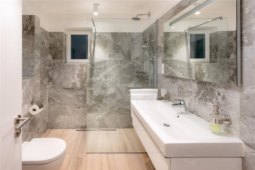 Apartment A1, for 8 persons