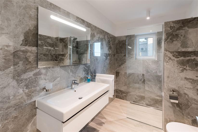 Apartment A3, for 6 persons