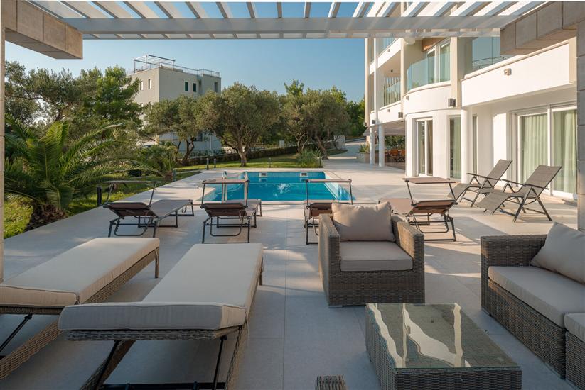 Apartments 01 Promajna