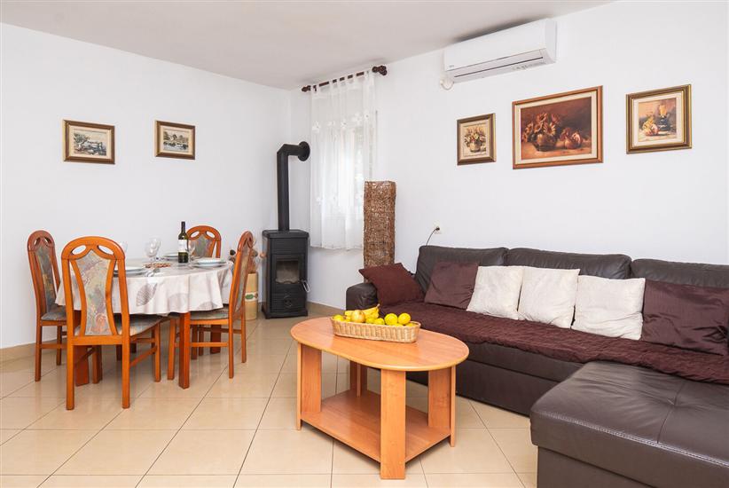 Apartment A1, for 4 persons