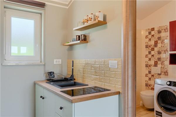 Hiša K1, na 6 osebe