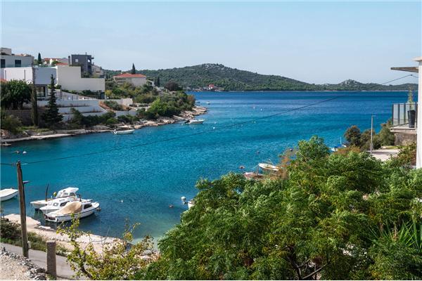 Apartment A4, for 4 persons