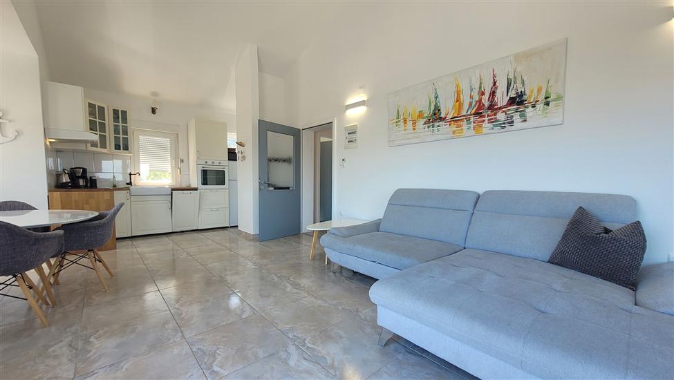 House K1, for 8 persons