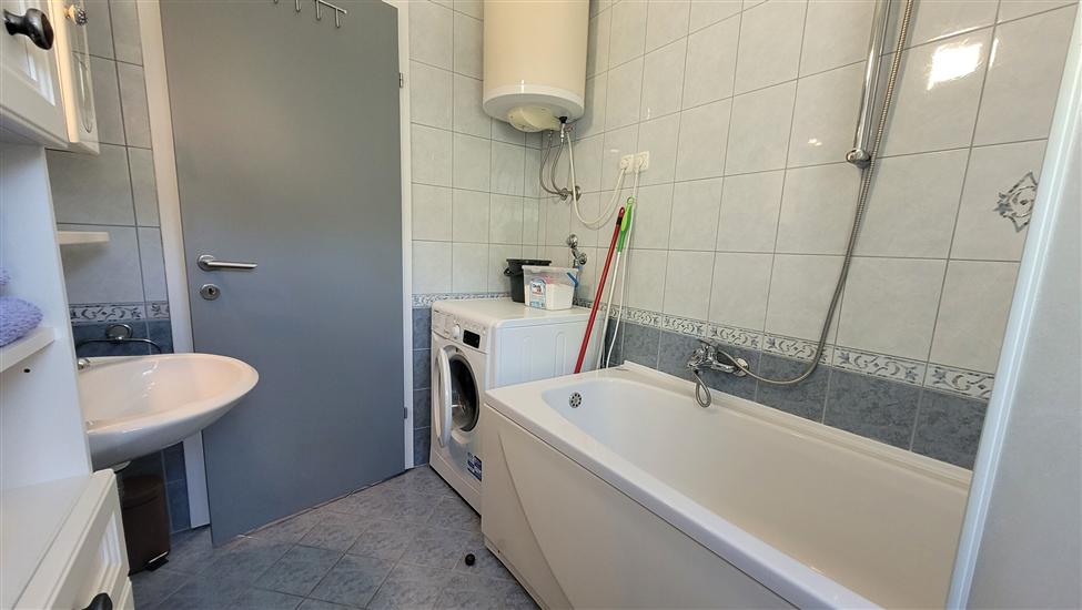 House K1, for 8 persons