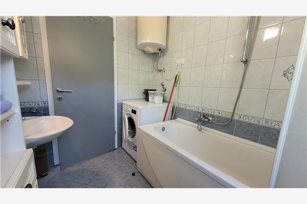 House K1, for 8 persons