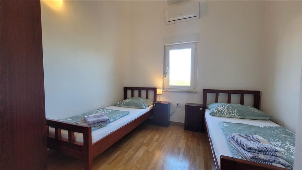 House K1, for 8 persons