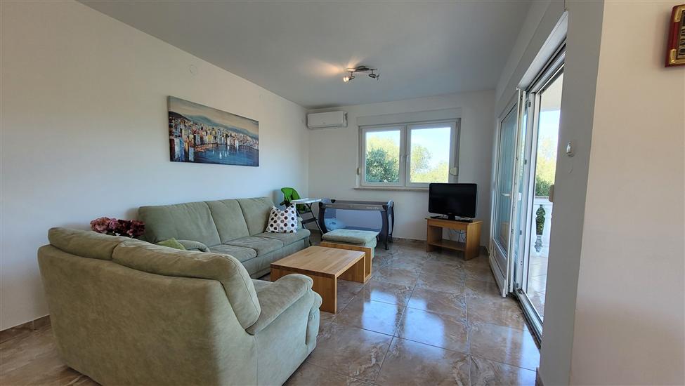 House K1, for 8 persons