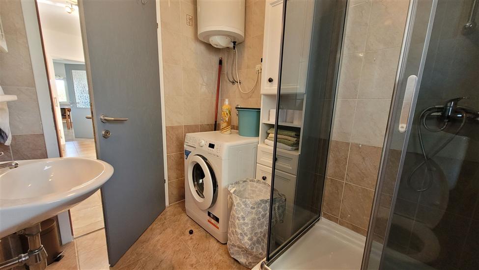 House K1, for 8 persons