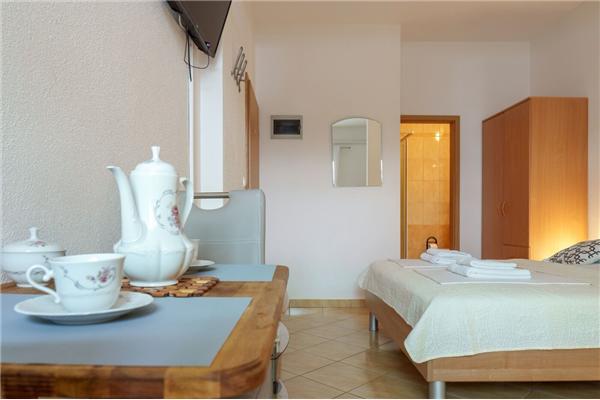 Apartment A7, for 2 persons