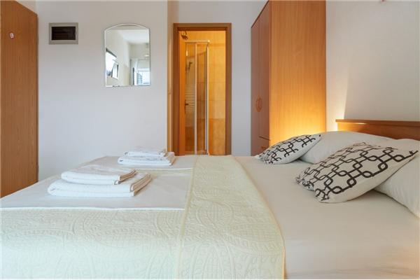 Apartment A7, for 2 persons