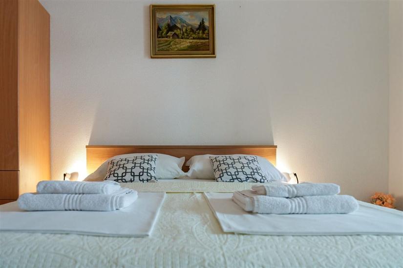 Apartment A7, for 2 persons