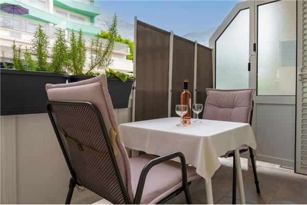 Apartment A7, for 2 persons