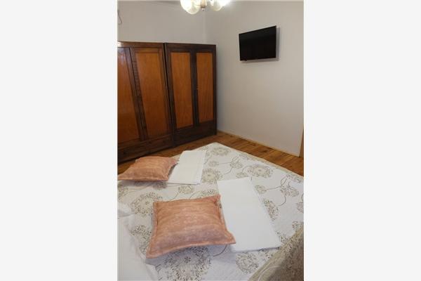 House K1, for 8 persons