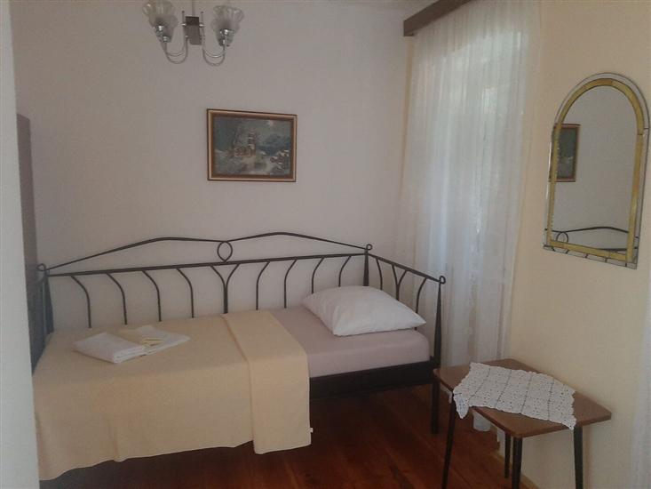 House K1, for 8 persons