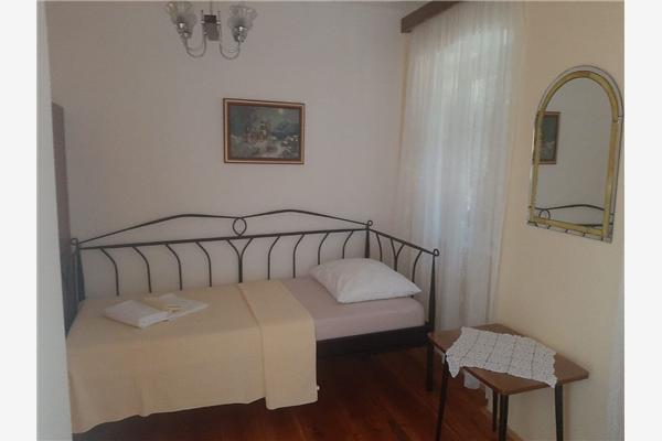 House K1, for 8 persons