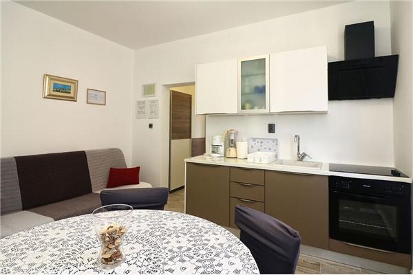 Apartment A2, for 3 persons