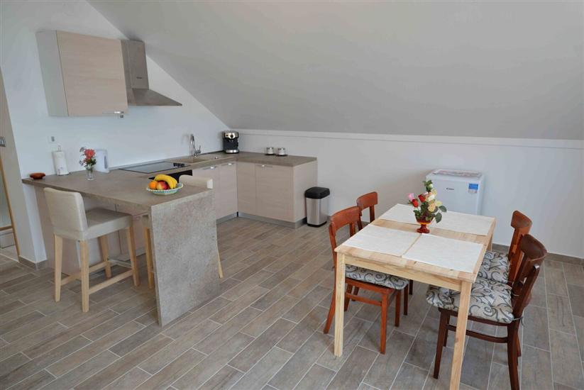 Apartment A3, for 6 persons