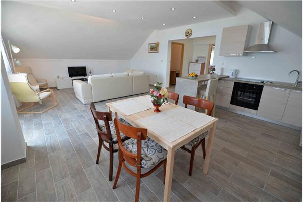 Apartment A3, for 6 persons