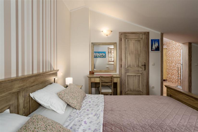 House K1, for 8 persons