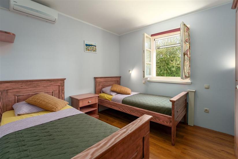 House K1, for 8 persons