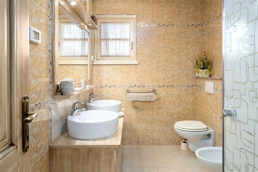 House K1, for 8 persons